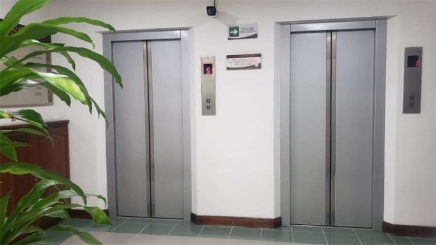 Oficina en venta en La Aguacatala, Medellín, 43 m² · foto 2 de 17