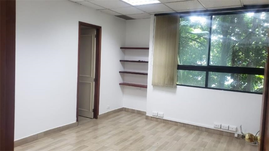 Oficina en venta en La Aguacatala, Medellín, 43 m² · foto 4 de 17
