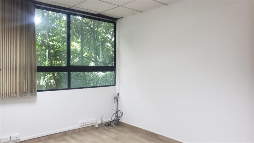 Oficina en venta en La Aguacatala, Medellín, 43 m² · foto 12 de 17