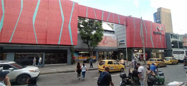 Local comercial en venta en La candelaria, Medellín 3