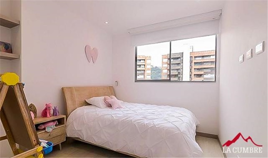 Apartamento en venta en Loma De Las Brujas, Envigado · foto 8 de 10