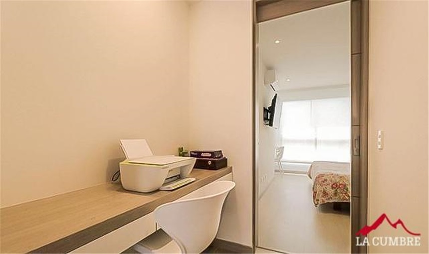 Apartamento en venta en Loma De Las Brujas, Envigado · foto 7 de 10