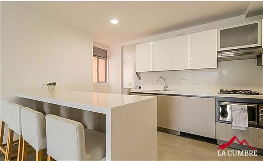 Apartamento en venta en Loma De Las Brujas, Envigado · foto 9 de 10