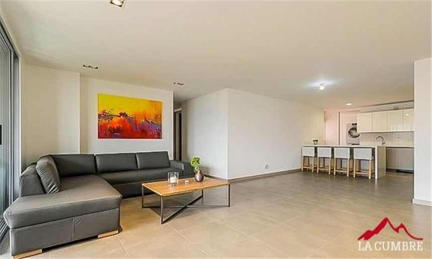 Apartamento en venta en Loma De Las Brujas, Envigado · foto 2 de 10