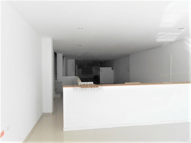 Local en Arriendo - Vista 2