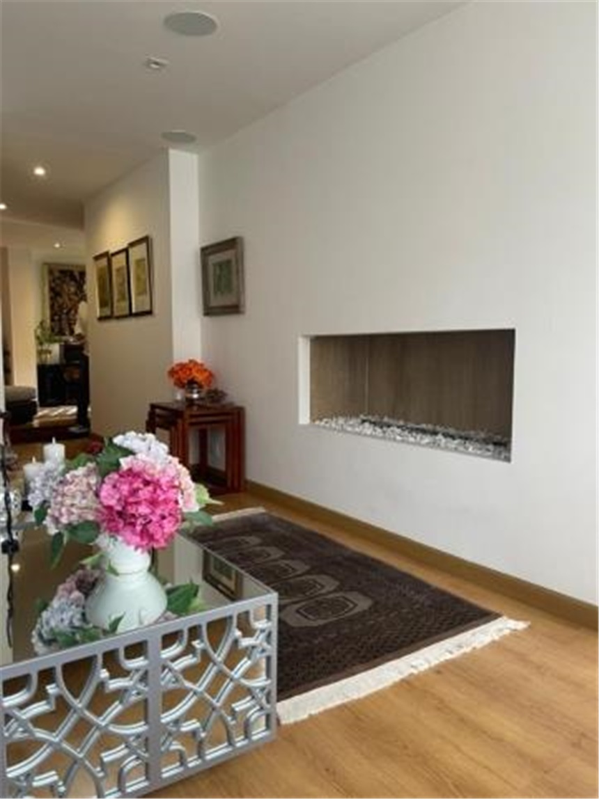 Apartamento de 2 alcobas en venta en Santa Barbara, Bogotá, 137 m² · foto 4 de 17