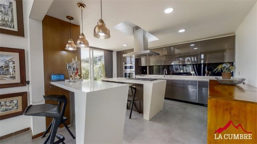 Casa de 4 alcobas en venta en Las Lomas, Medellín, 436 m² · foto 11 de 24