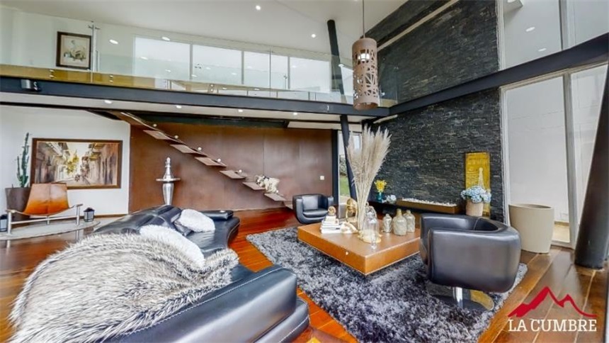Casa de 4 alcobas en venta en Las Lomas, Medellín, 436 m² · foto 4 de 24