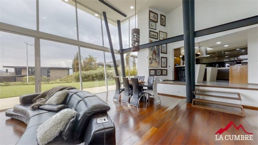 Casa de 4 alcobas en venta en Las Lomas, Medellín, 436 m² · foto 8 de 24