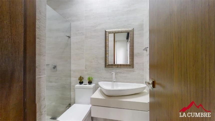 Casa de 4 alcobas en venta en Las Lomas, Medellín, 436 m² · foto 17 de 24