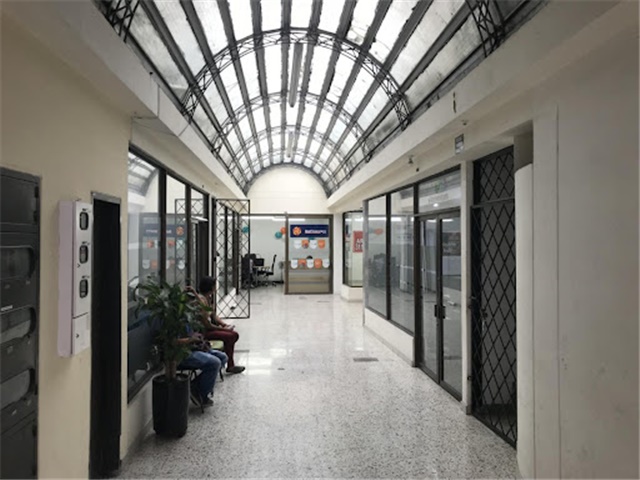 Local en Arriendo - Vista 2