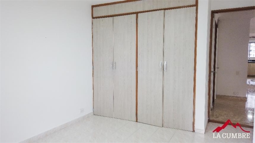 Apartamento en venta en El Poblado, Medellín · foto 23 de 24