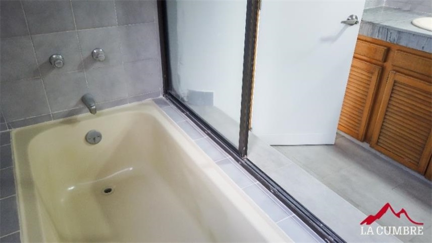 Apartamento en venta en El Poblado, Medellín · foto 21 de 24