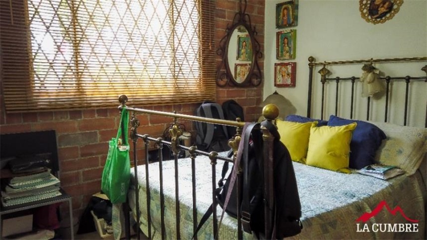 Casa de 3 alcobas en venta en Las Lomas, Medellín, 130 m² · foto 15 de 18