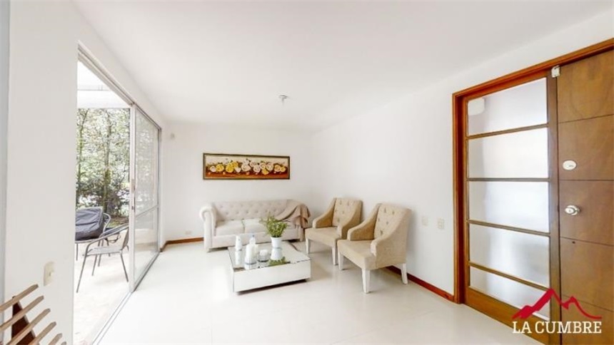 Casa de 4 alcobas en venta en Loma Del Chocho, Envigado, 198 m² · foto 6 de 17