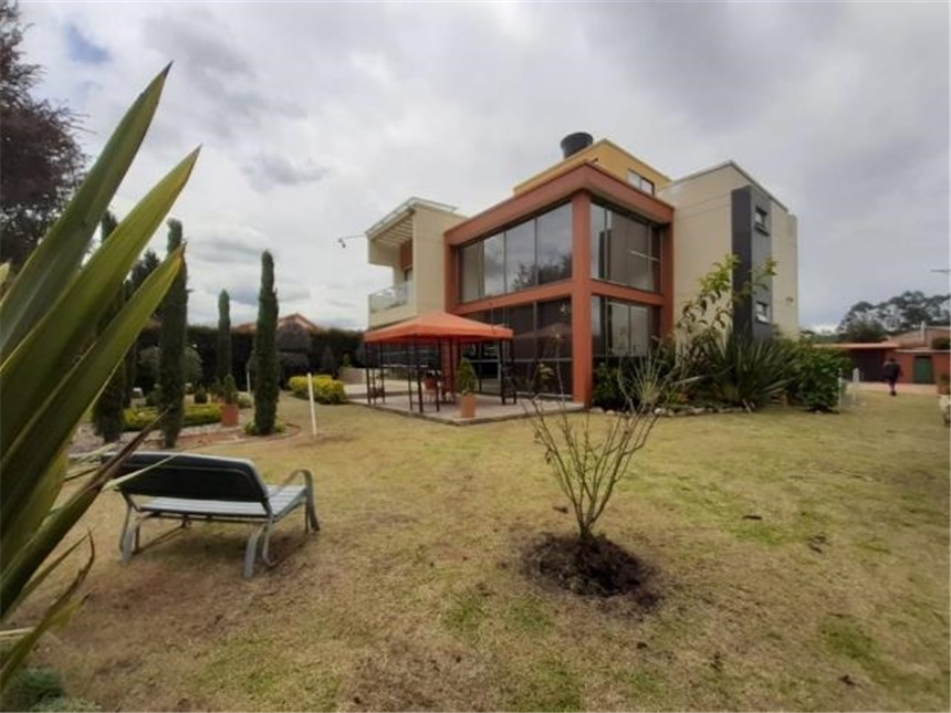 Casa de 5 alcobas en venta en Quintas De Bejucal, Cajicá, 396 m² · foto 17 de 24