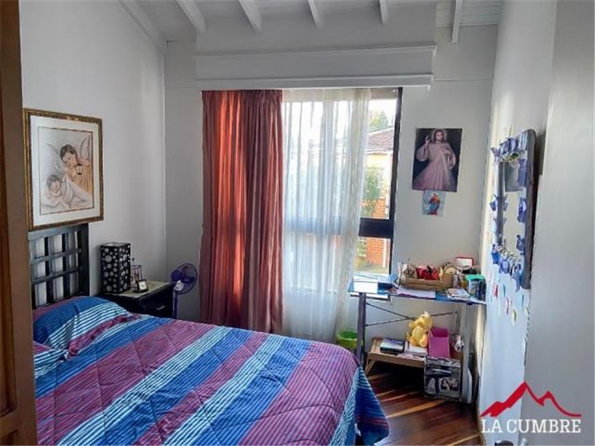 Casa de 4 alcobas en venta en El Poblado, Medellín, 246 m² · foto 7 de 13