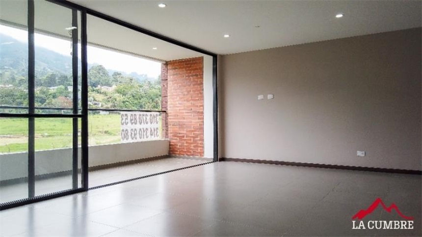Apartamento en venta en Loma De Las Brujas, Envigado · foto 2 de 24