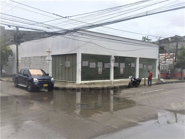 Local en arriendo en Chuchurubi, Montería, 422 m² · foto 2 de 9