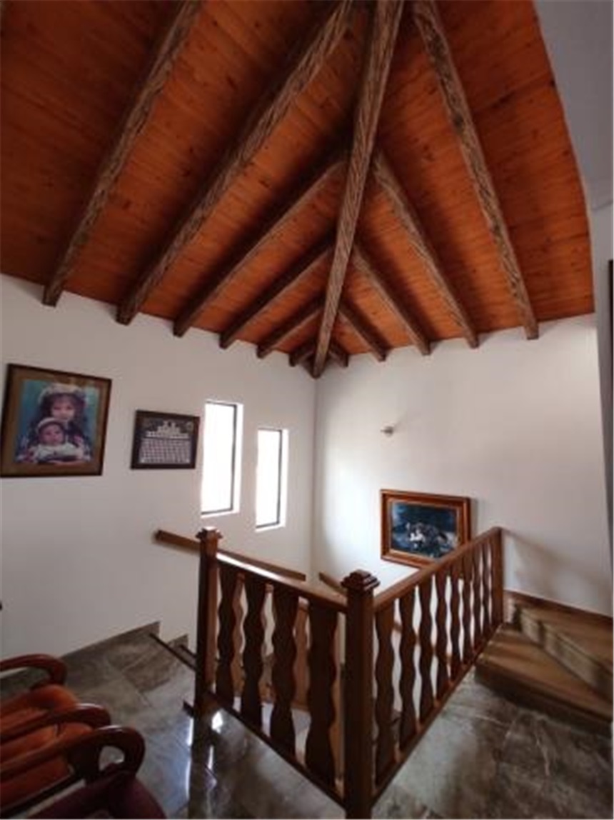 Casa en Venta - More