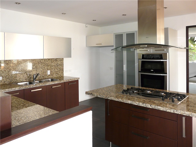 Casa de 3 alcobas en venta en Yerbabuena, Chía, 507 m² · foto 14 de 15