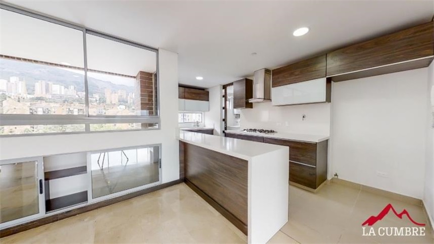 Apartamento en arriendo en El Poblado, Medellín · foto 4 de 17