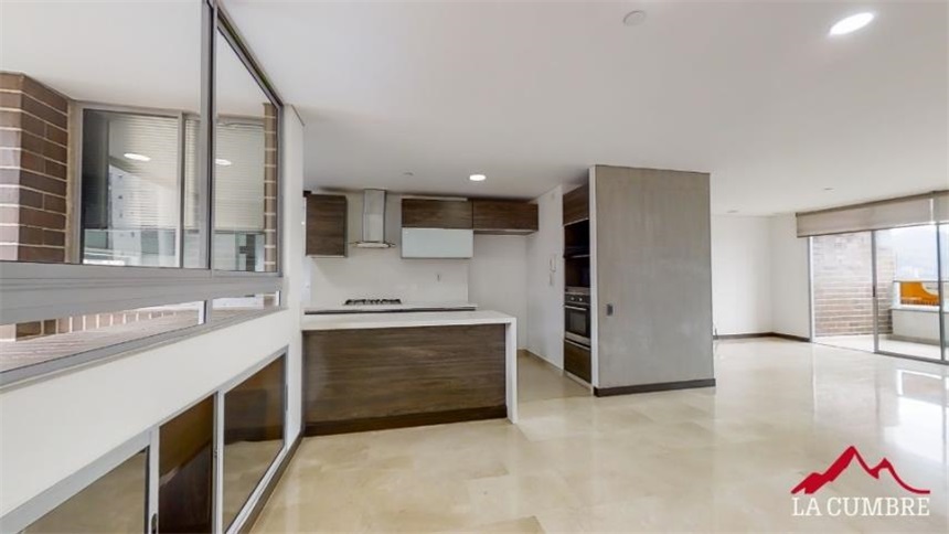 Apartamento en arriendo en El Poblado, Medellín · foto 5 de 17