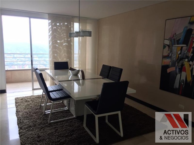 Apartamento de 3 alcobas en venta en Vegas Del Poblado, Medellín, 242 m² · foto 17 de 24