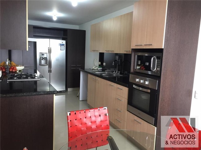 Apartamento de 3 alcobas en venta en Vegas Del Poblado, Medellín, 242 m² · foto 23 de 24
