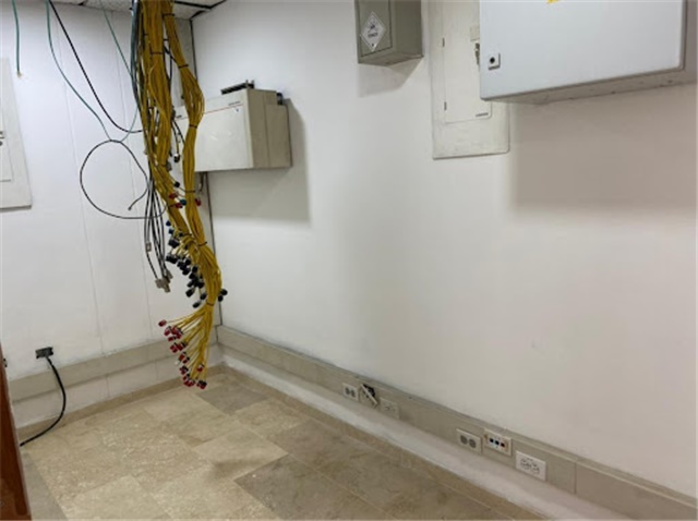 Oficina en arriendo en Patio Bonito, Medellín, 290 m² · foto 3 de 14