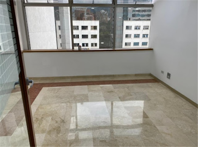 Oficina en arriendo en Patio Bonito, Medellín, 290 m² · foto 10 de 14