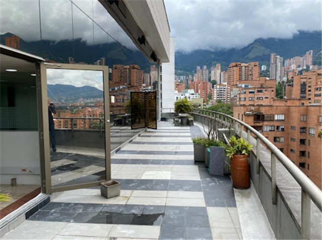 Oficina en arriendo en Patio Bonito, Medellín, 290 m² · foto 13 de 14