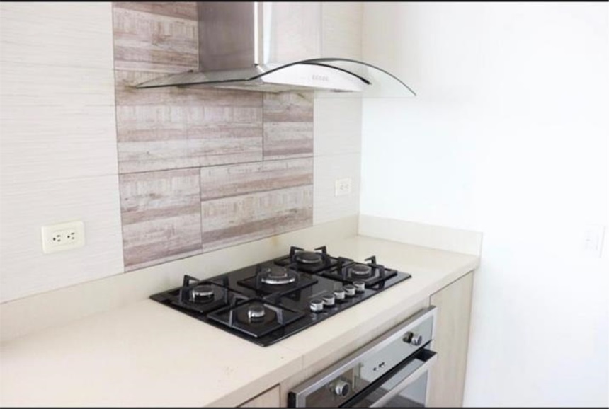 Apartamento en venta en Manga, Cartagena · foto 3 de 7