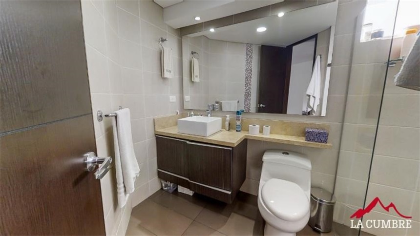 Apartamento en venta en El Poblado, Medellín · foto 16 de 17