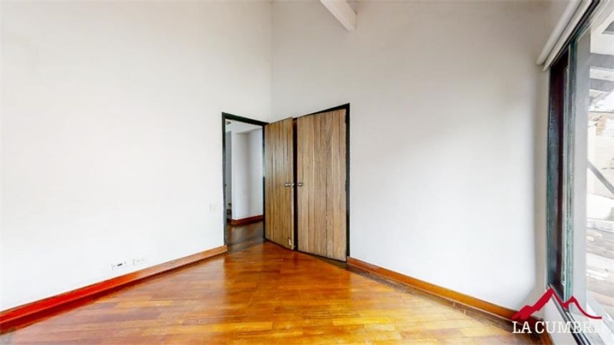 Casa de 3 alcobas en venta en Zuñiga, Envigado, 215 m² · foto 12 de 16