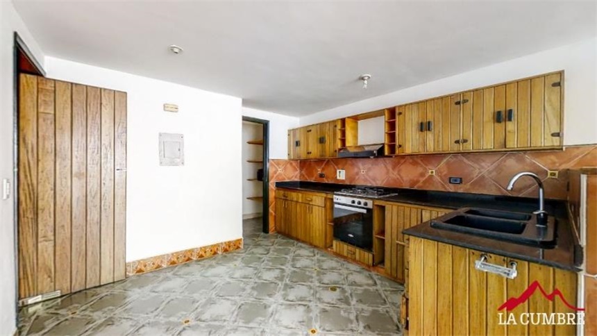 Casa de 3 alcobas en venta en Zuñiga, Envigado, 215 m² · foto 7 de 16