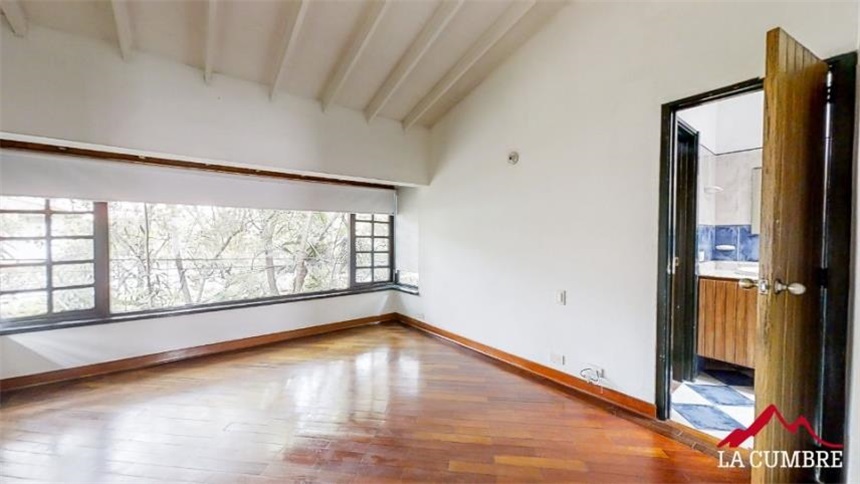Casa de 3 alcobas en venta en Zuñiga, Envigado, 215 m² · foto 8 de 16