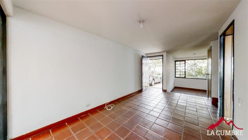 Casa de 3 alcobas en venta en Zuñiga, Envigado, 215 m² · foto 4 de 16