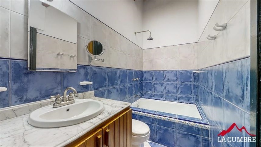 Casa de 3 alcobas en venta en Zuñiga, Envigado, 215 m² · foto 10 de 16