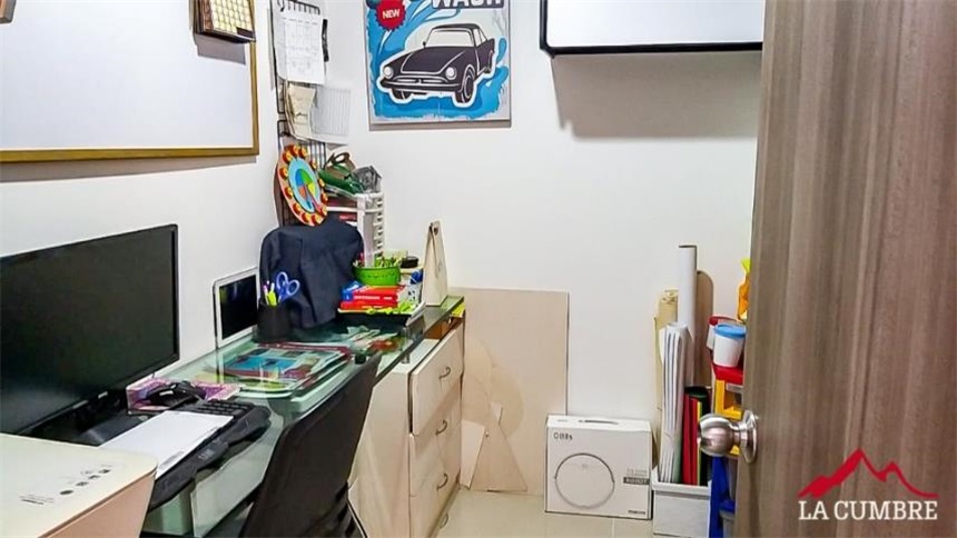 Apartamento de 3 alcobas en venta en Mirador Del Esmeraldal, Envigado, 178 m² · foto 8 de 20
