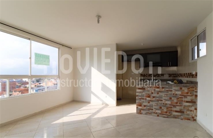 Apartamento de 3 alcobas en venta en Centro, Piedecuesta, 75 m² · foto 2 de 9