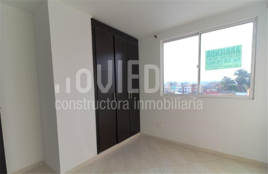 Apartamento de 3 alcobas en venta en Centro, Piedecuesta, 75 m² · foto 4 de 9