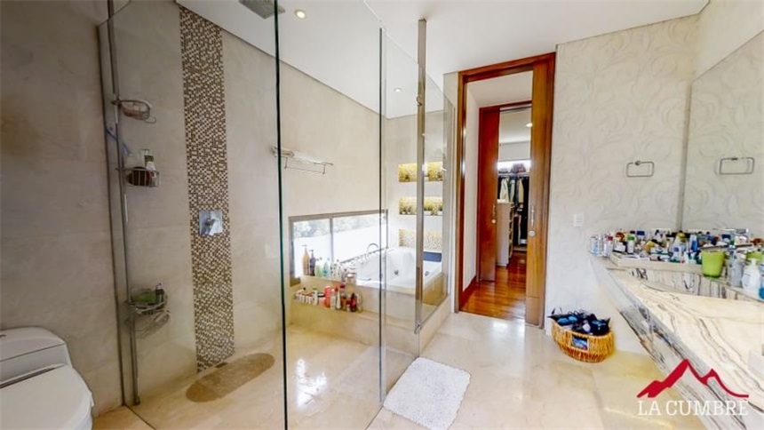 Apartamento en venta en El Poblado, Medellín · foto 23 de 23