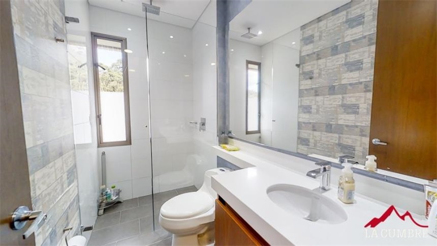 Apartamento en venta en El Poblado, Medellín · foto 18 de 23