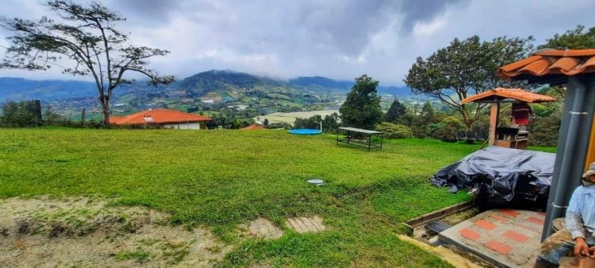 Finca en Venta - More