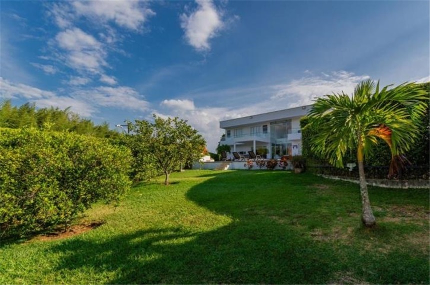 Casa de 5 alcobas en venta en Pance Alto, Cali, 1229 m² · foto 3 de 16