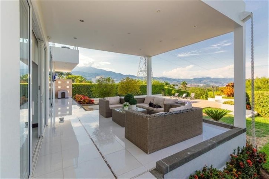 Casa de 5 alcobas en venta en Pance Alto, Cali, 1229 m² · foto 13 de 16
