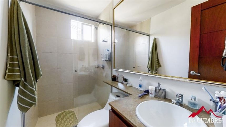 Casa de 4 alcobas en venta en El Poblado, Medellín, 249 m² · foto 22 de 22
