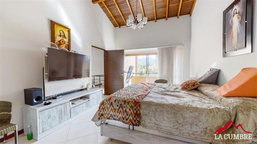 Casa de 4 alcobas en venta en El Poblado, Medellín, 249 m² · foto 12 de 22