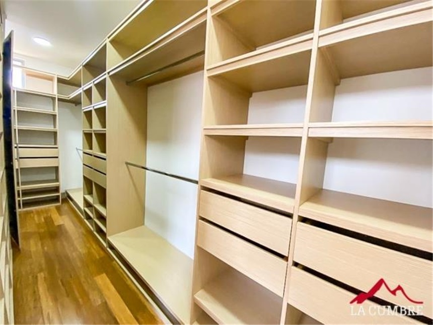 Apartamento de 3 alcobas en arriendo en Lalinde, Medellín, 280 m² · foto 14 de 16